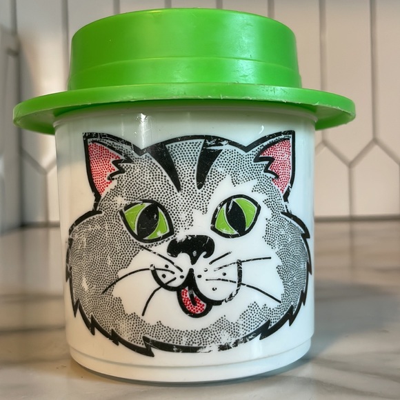 Vintage Hardee’s Cat Mug - Picture 2 of 7
